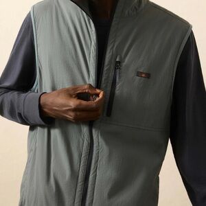 Faherty Mens Shorelite Zephyr Vest Seaglass Blue LARGE NWT